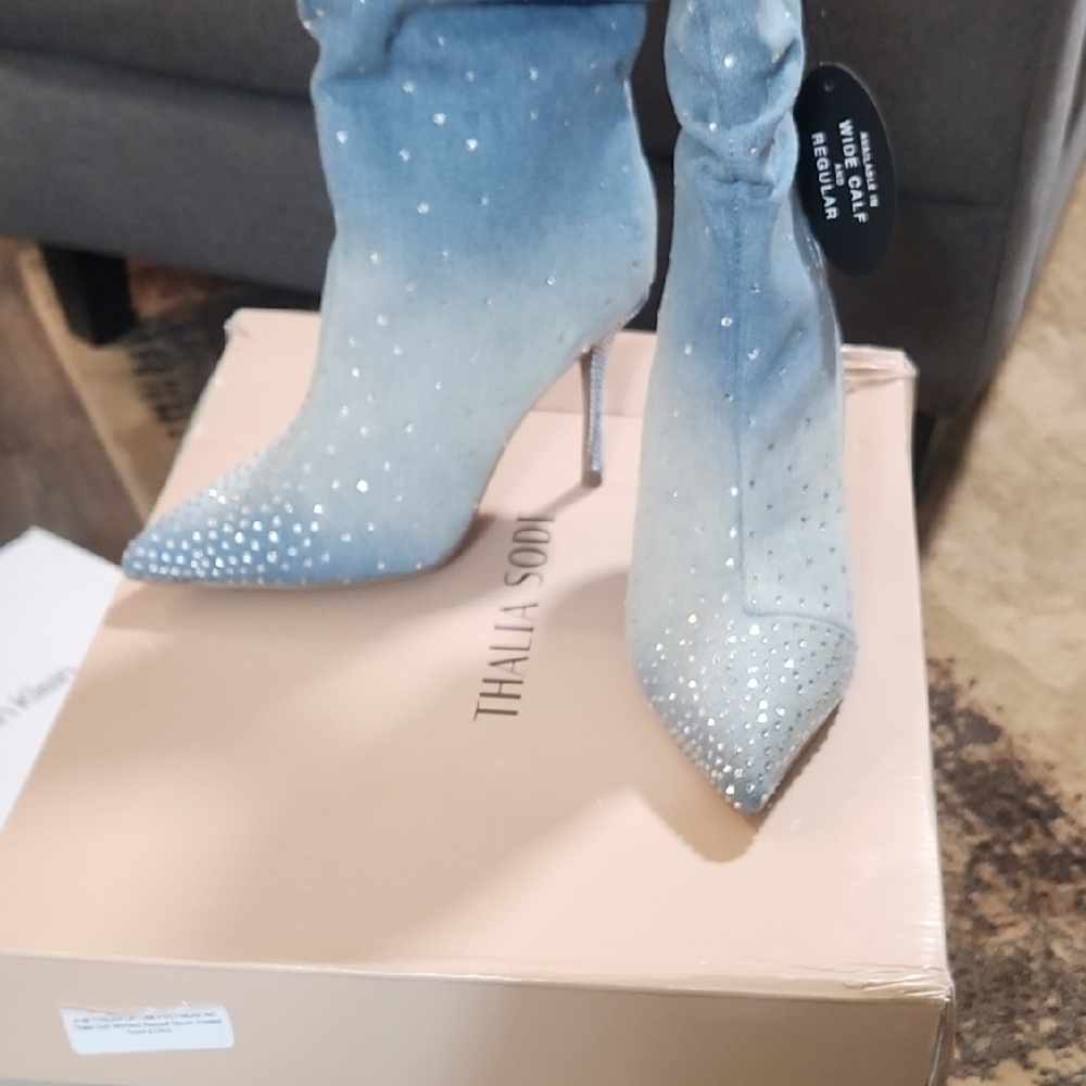 (Cute With Shorts Or Skirt!) Sodi Light Blue Rhinestone Heeled Boots - Picture 4 of 4